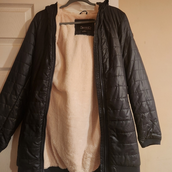 Blue Jacket - Picture 5 of 8